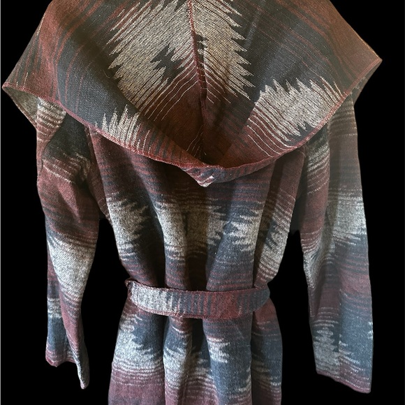 Nwt Cripple Creek printed Aztec wrap coat ladies large - Picture 2 of 3